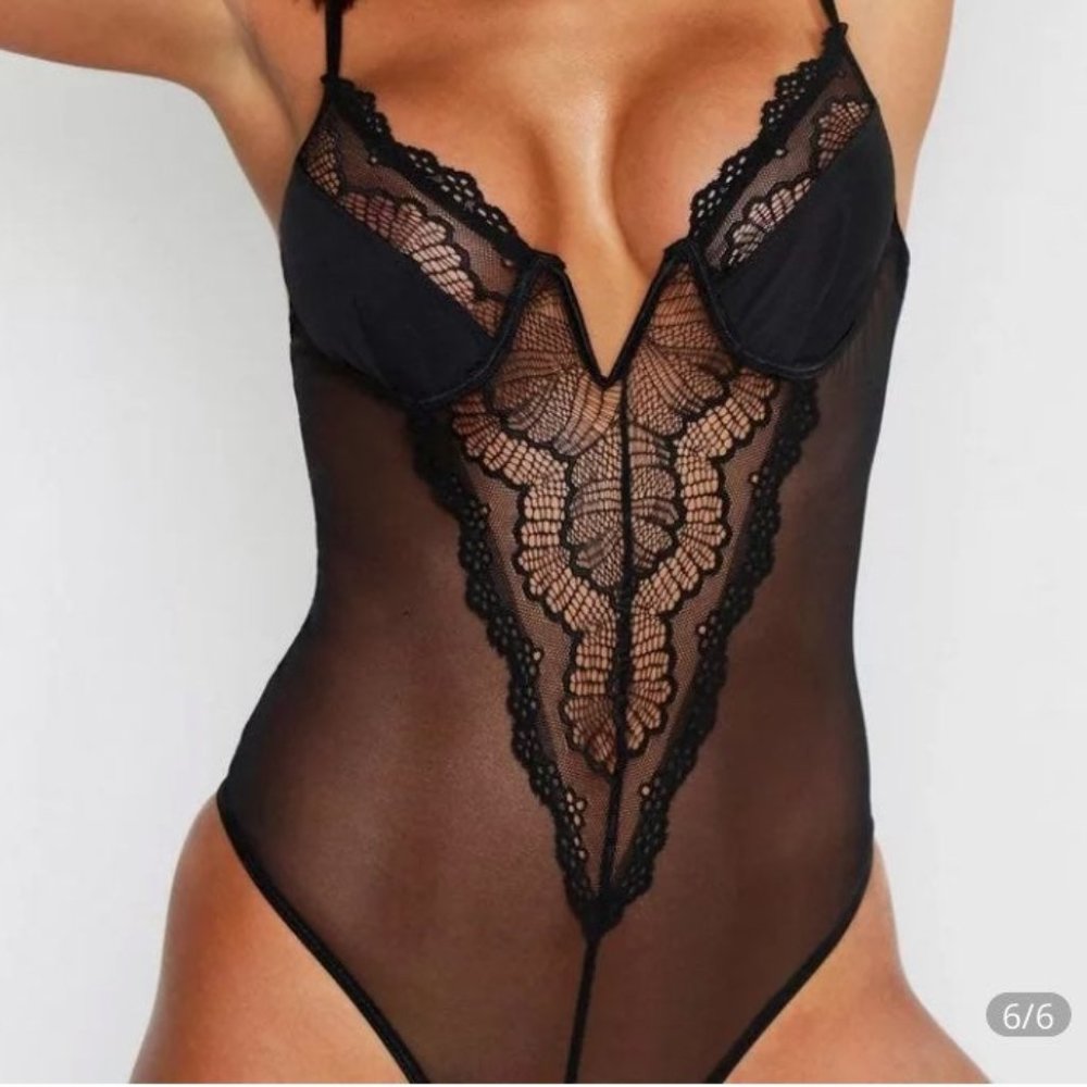 Lace bodysuit size medium